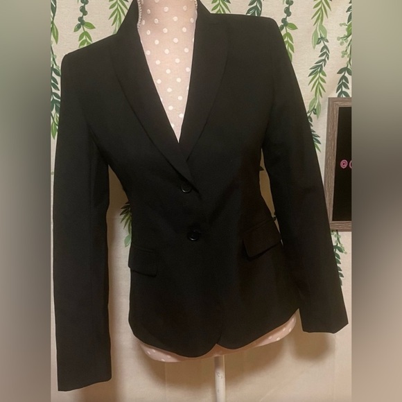 Ann Taylor Black Blazer Size 2P - Picture 1 of 8